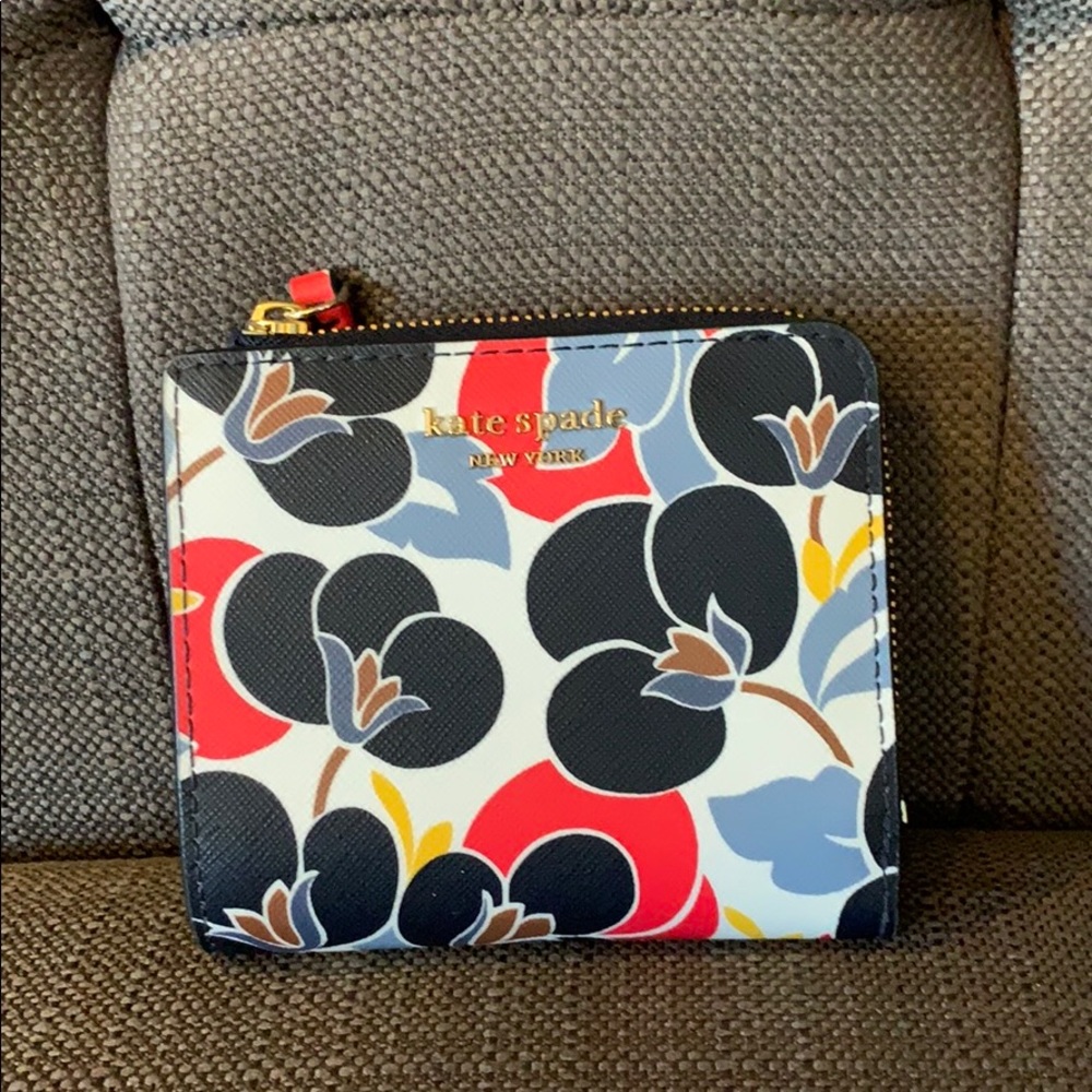 Kate Spade floral wallet